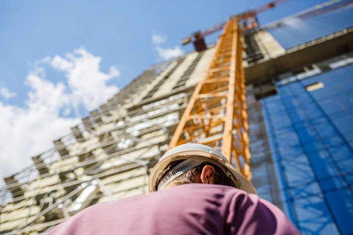 У строителей на Камчатке убытки превышают прибыль на 3,8 млрд рублей