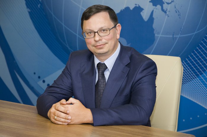 Глава ДВФУ может уйти в отставку из-за работы в Москве