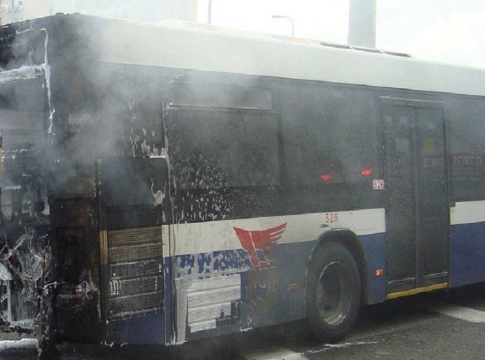 На Сахалине полностью выгорел пассажирский автобус