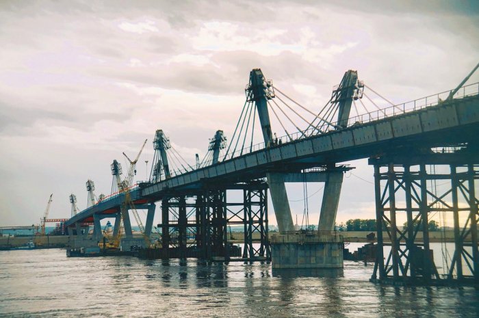 Названа дата ввода эксплуатации моста между Россией и Китаем