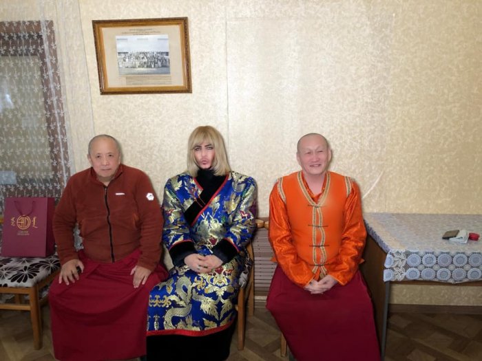 Сергей Зверев посетил буддистов в Бурятии