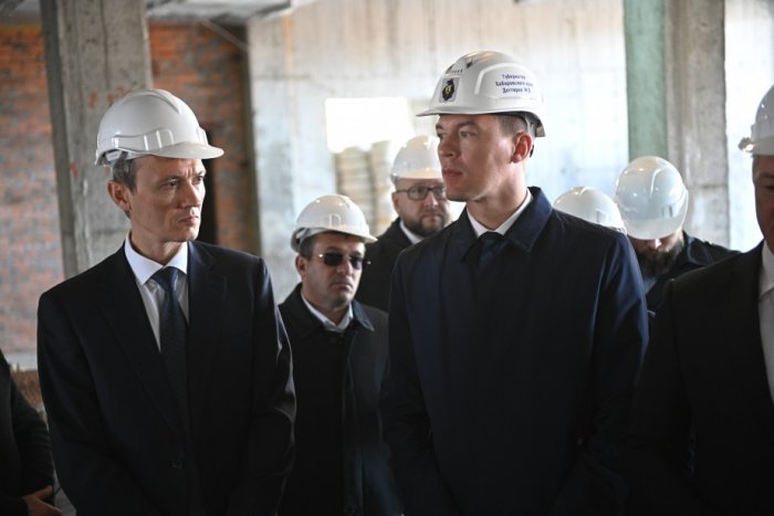 Хуснуллин и Григоренко проинспектировали стройки в Комсомольске-на-Амуре
