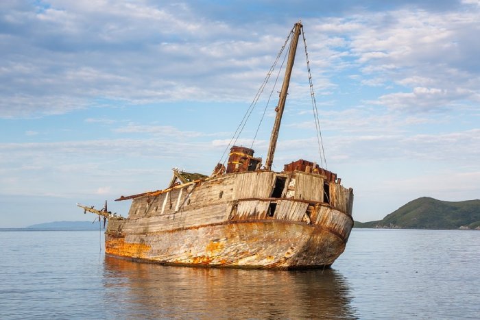 На Колыме планируют заработать на останках судов, поднятых со дна Нагаевской бухты