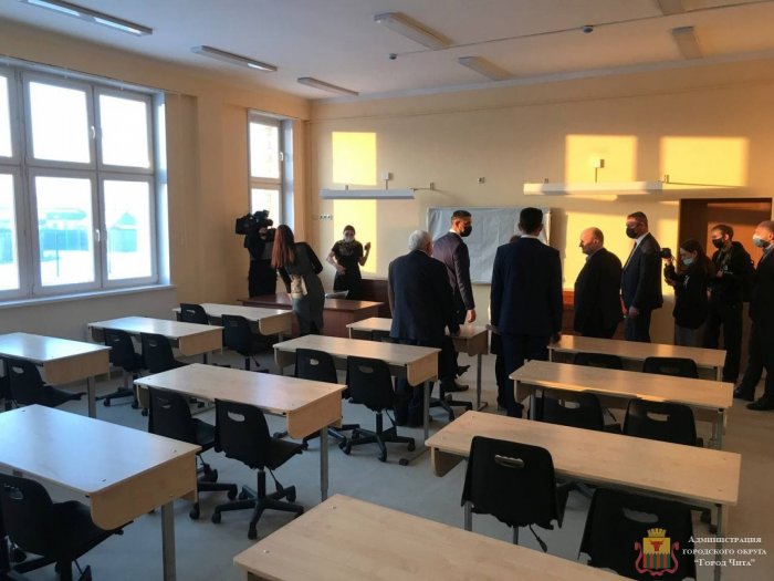 «Вы нашли детей?!» - губернатор Осипов устроил скандал на открытии школы в Чите