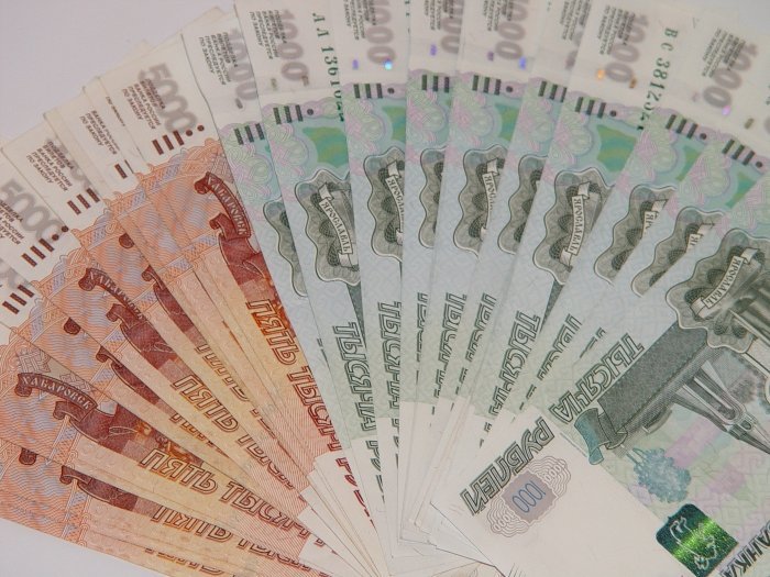 МРОТ предложили повысить до 30 тысяч рублей – деньги в «кубышке» России есть