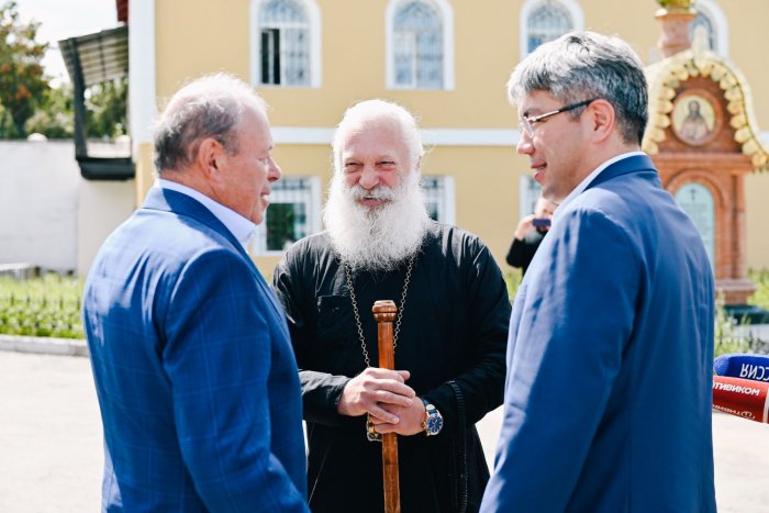 Глава Бурятии встретился с патриархом Московским всея Руси