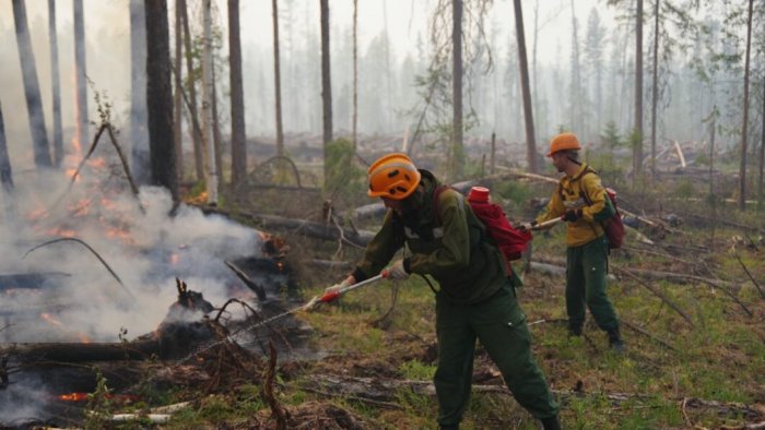 В Якутии пылают сотни тысяч гектаров леса