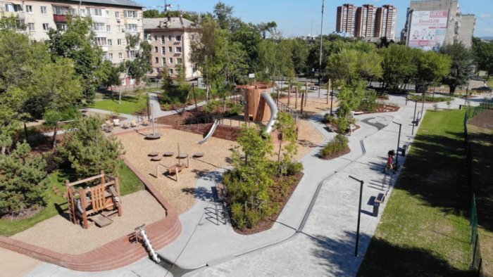 Частный инвестор за свой счет реконструировал площадь в Хабаровске