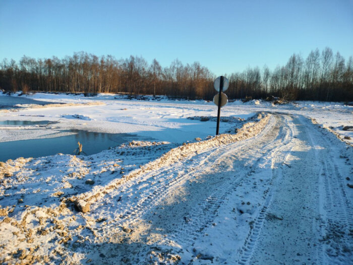В Хабаровском крае строят ледовые переправы