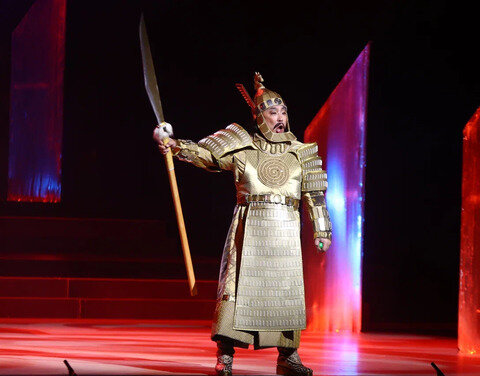Санкт-Петербург с восторгом принял премьеру якутской оперы