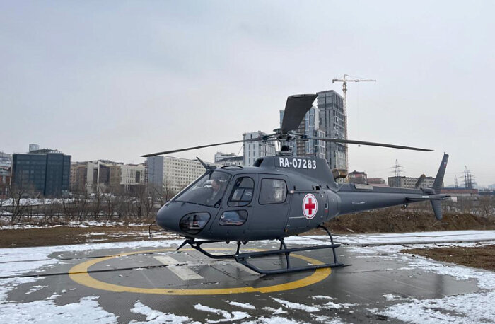 В центре Владивостока впервые приземлился борт санитарной авиации