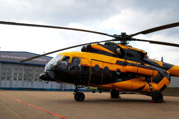 Улан-Удэнский авиационный завод поставил отечественному стекольному предприятию вертолет Ми-8АМТ