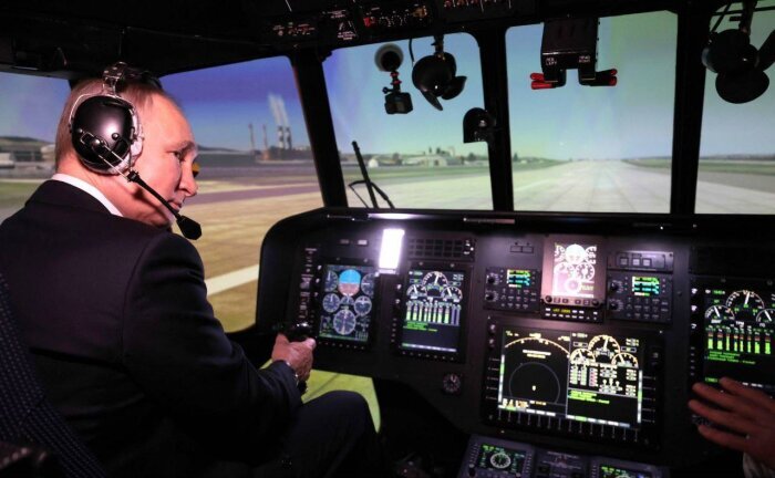 Пилоты российской авиакомпании прошли переподготовку на Улан-Удэнском авиазаводе