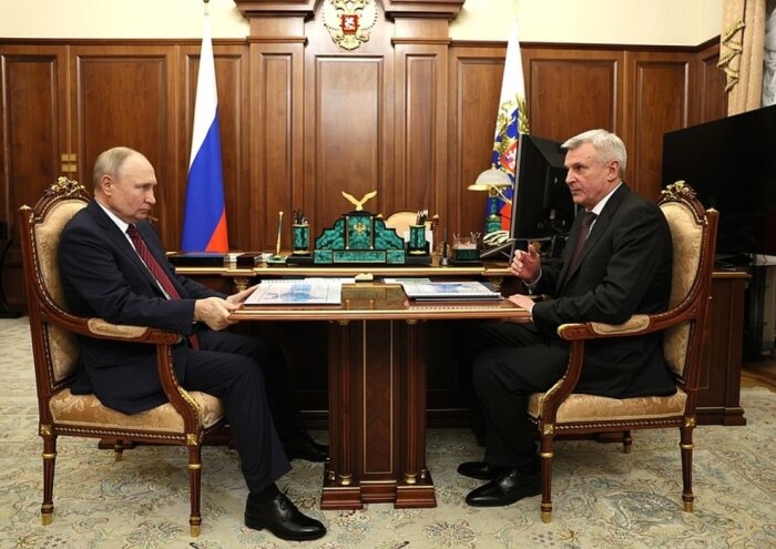 Владимир Путин поддержал намерение губернатора Колымы баллотироваться на второй срок