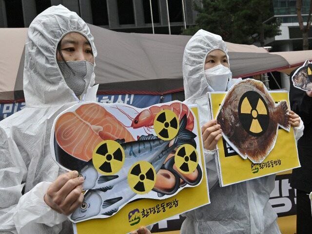 Страны АТР призывают к бойкоту японских товаров из-за сброса воды с Фукусимы