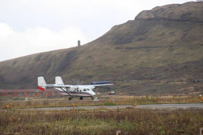 Пассажирский самолет впервые приземлился в Северо-Курильске