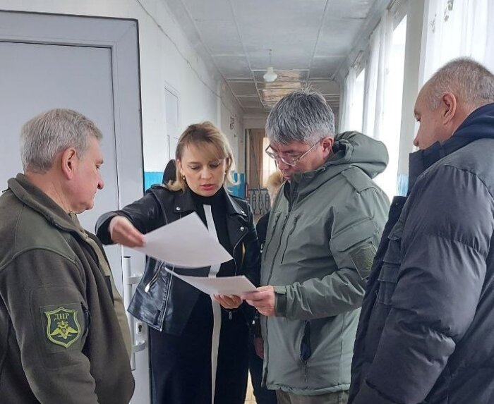 Алексей Цыденов посетил подшефную территорию ДНР